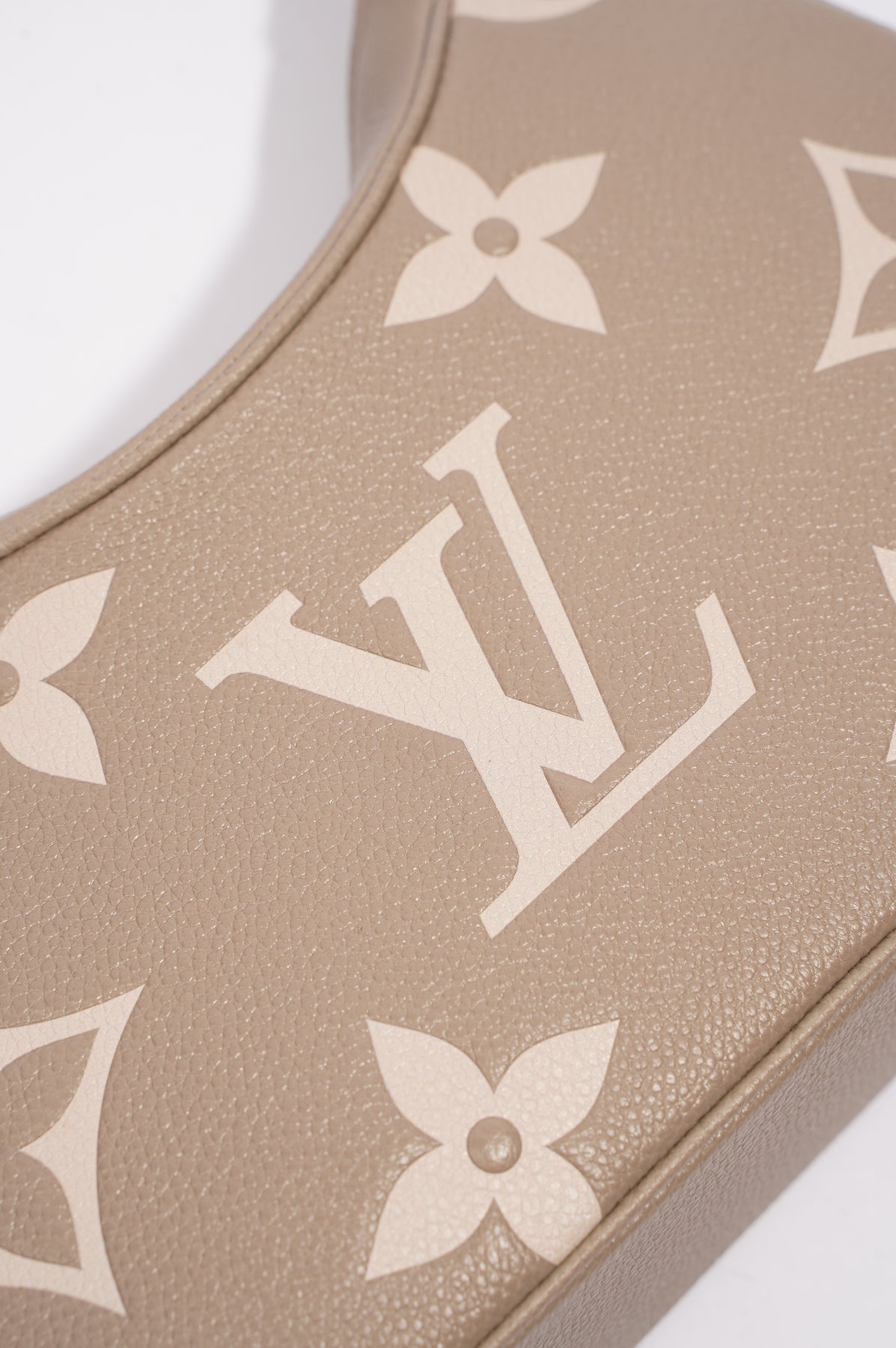 Louis Vuitton Bagatelle Bag Gold Color Hardware Monogram Empreinte Lea –  EliteLaza