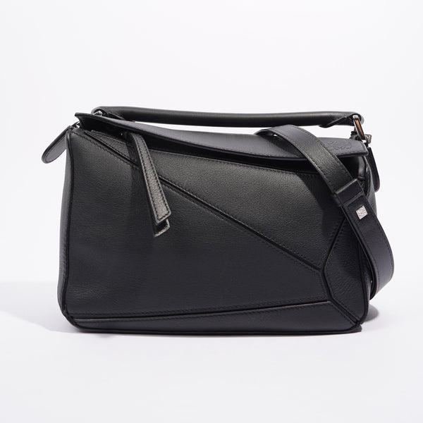 The Loewe Puzzle Bag: A Masterpiece of Innovative Design – LuxUness