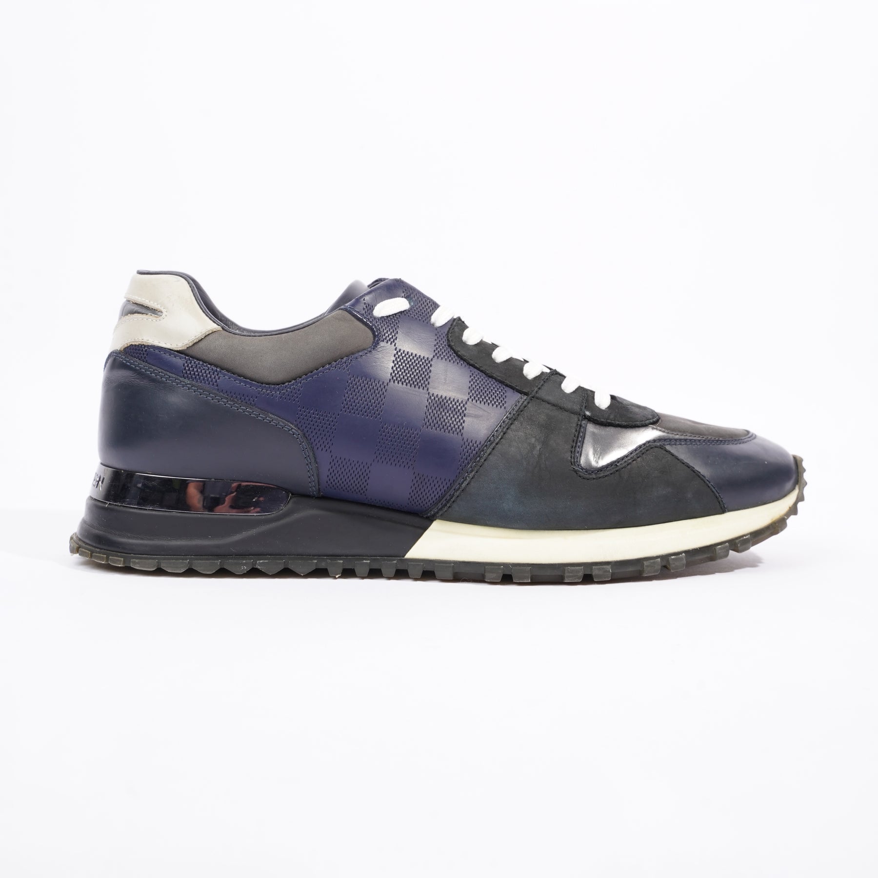 Louis Vuitton Mens Run Away Sneaker Blue / Damier EU 41 / UK 7 – Luxe  Collective