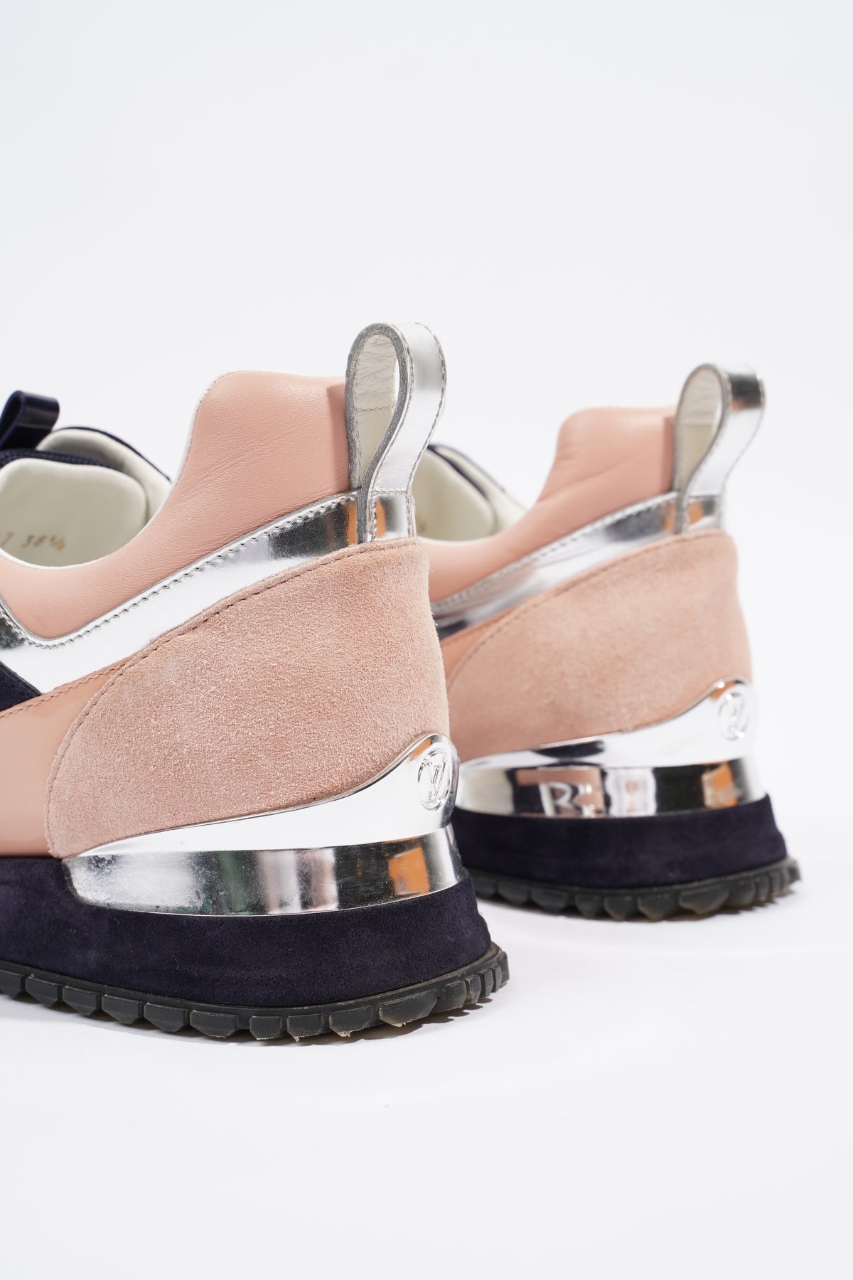 Louis Vuitton Womens Runaway Pink EU 38.5 / UK 5.5 – Luxe Collective