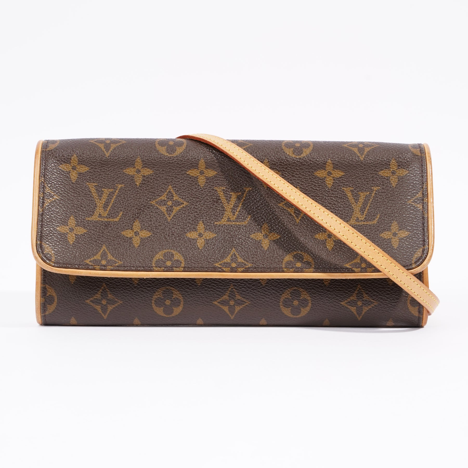 Louis Vuitton Pochette Twin GM Monogram Canvas – l'Étoile de Saint Honoré