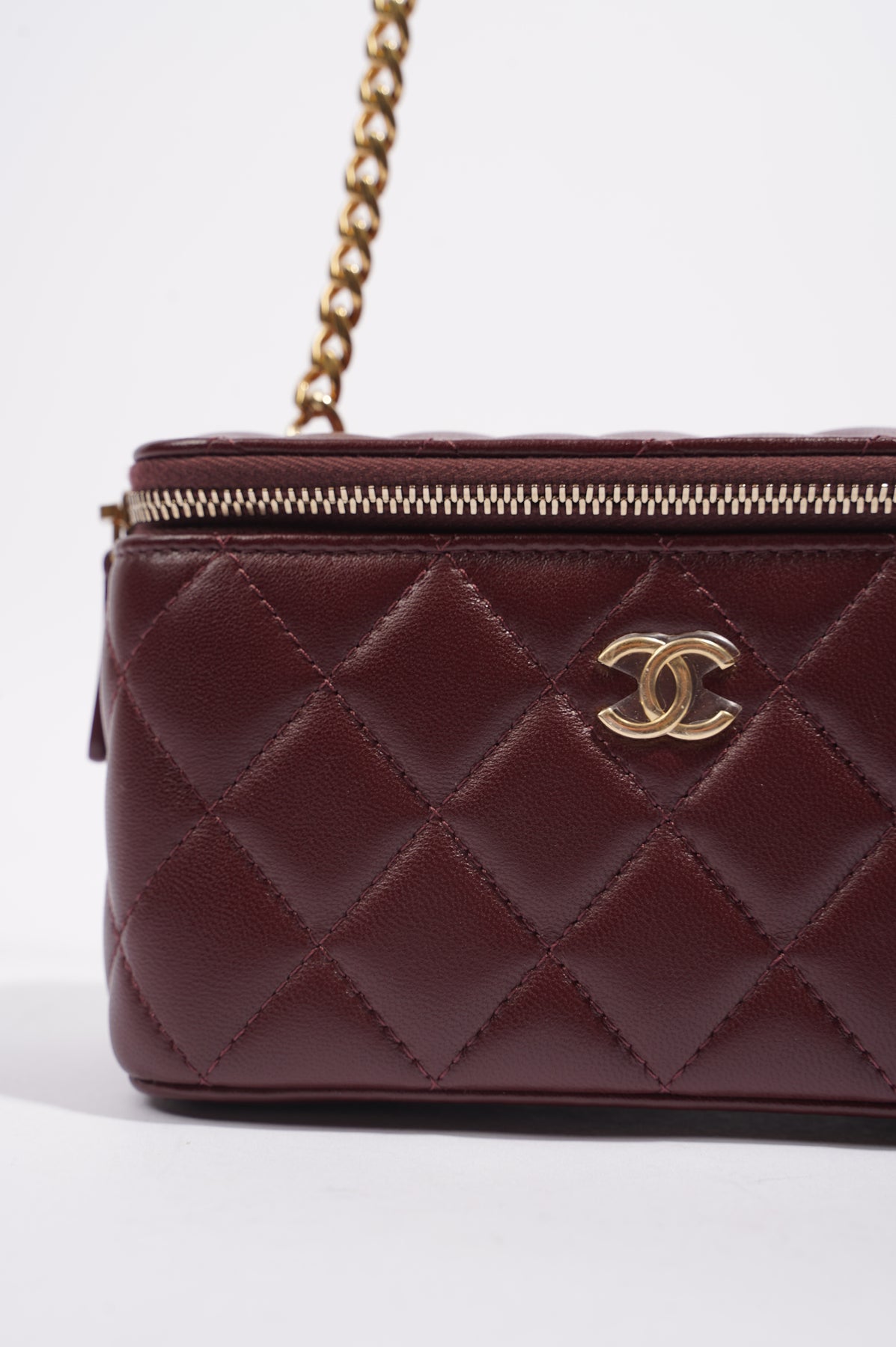 Chanel Womens Vanity Case Burgundy – Luxe Collective