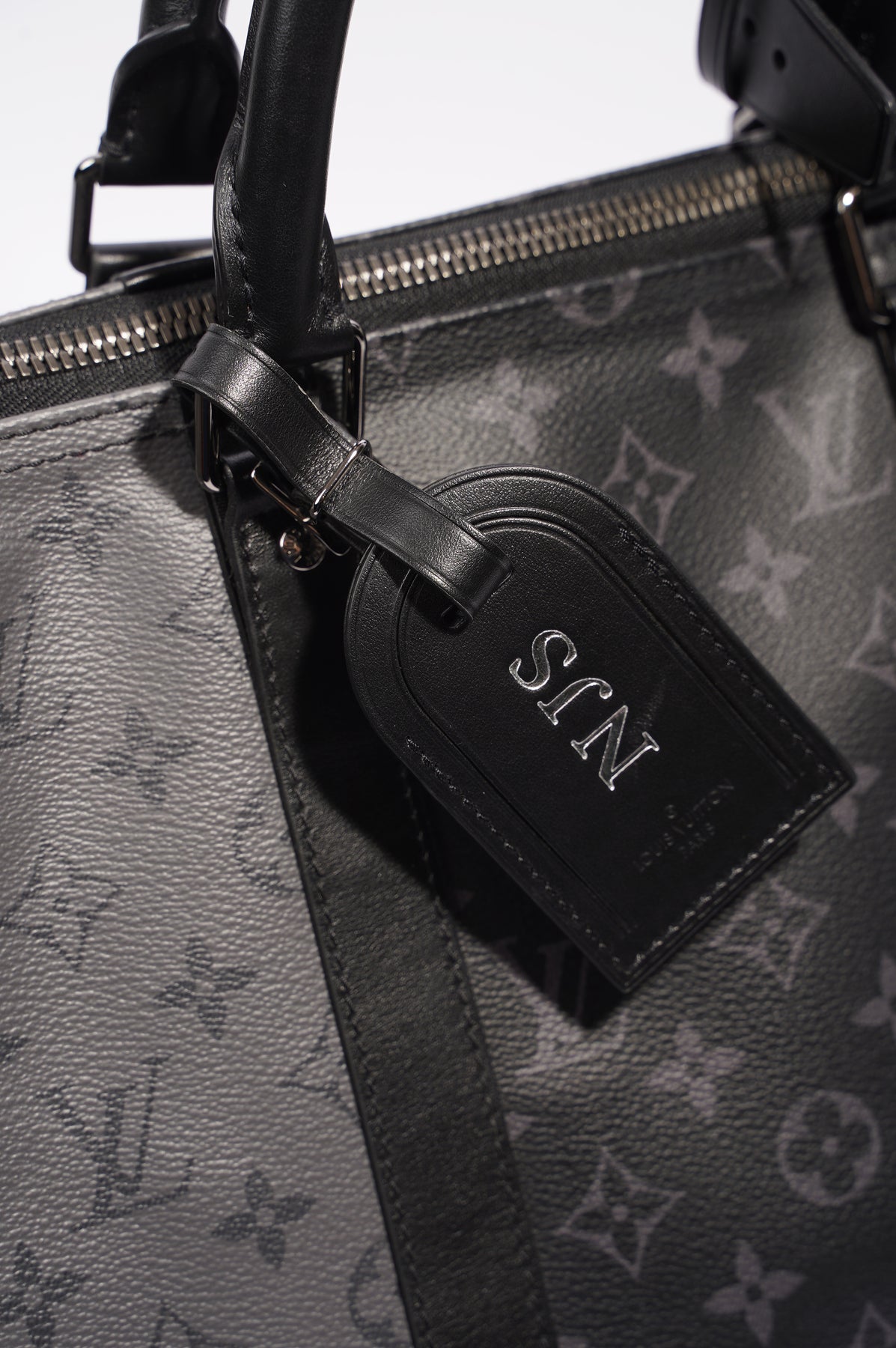 Louis Vuitton Mens Keepall Bandouliere Bag Monogram Eclipse 50 – Luxe  Collective