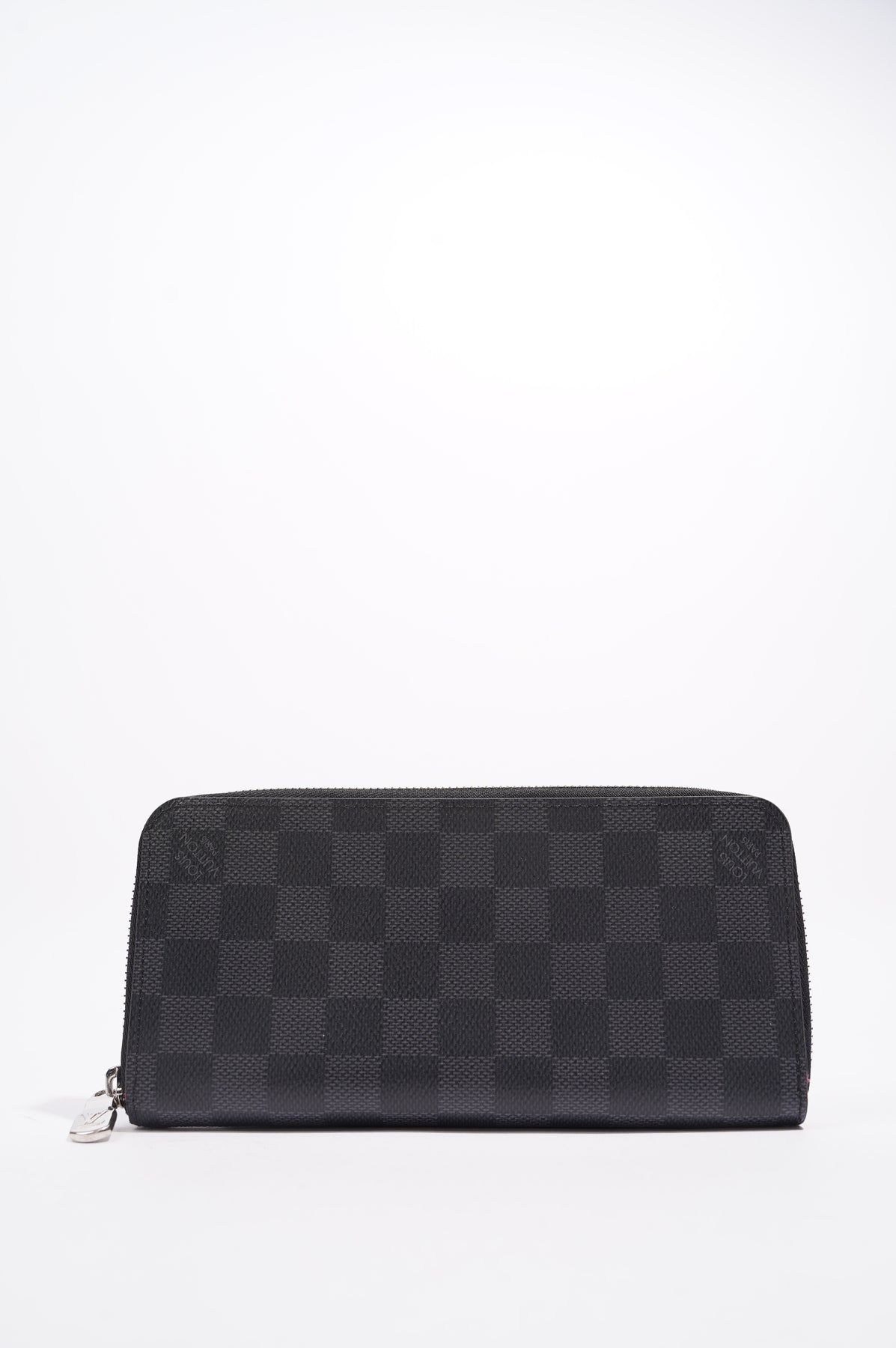 Louis Vuitton® Zippy Wallet Vertical Graphite. Size