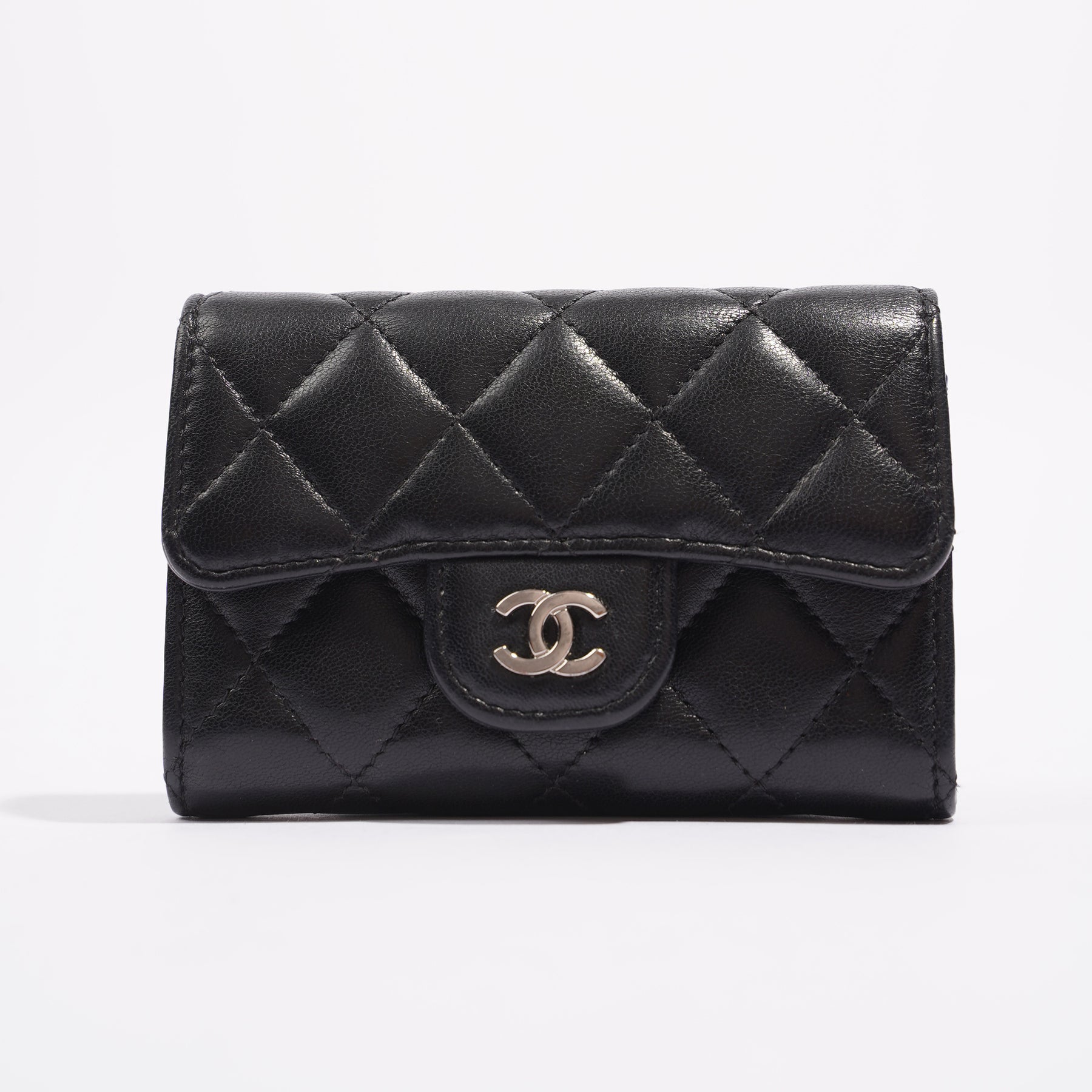 Chanel Womens Lambskin Card Holder Black – Luxe Collective