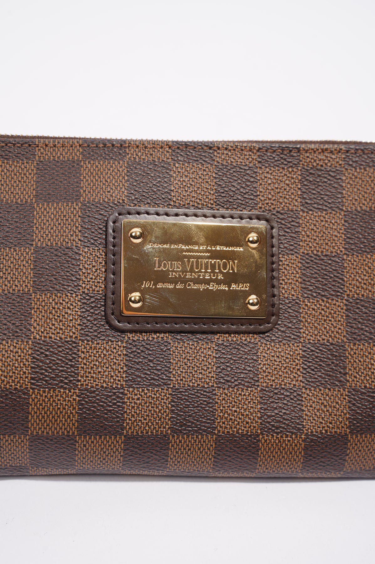 New purchase: Louis Vuitton Damier ebene eva clutch!! 