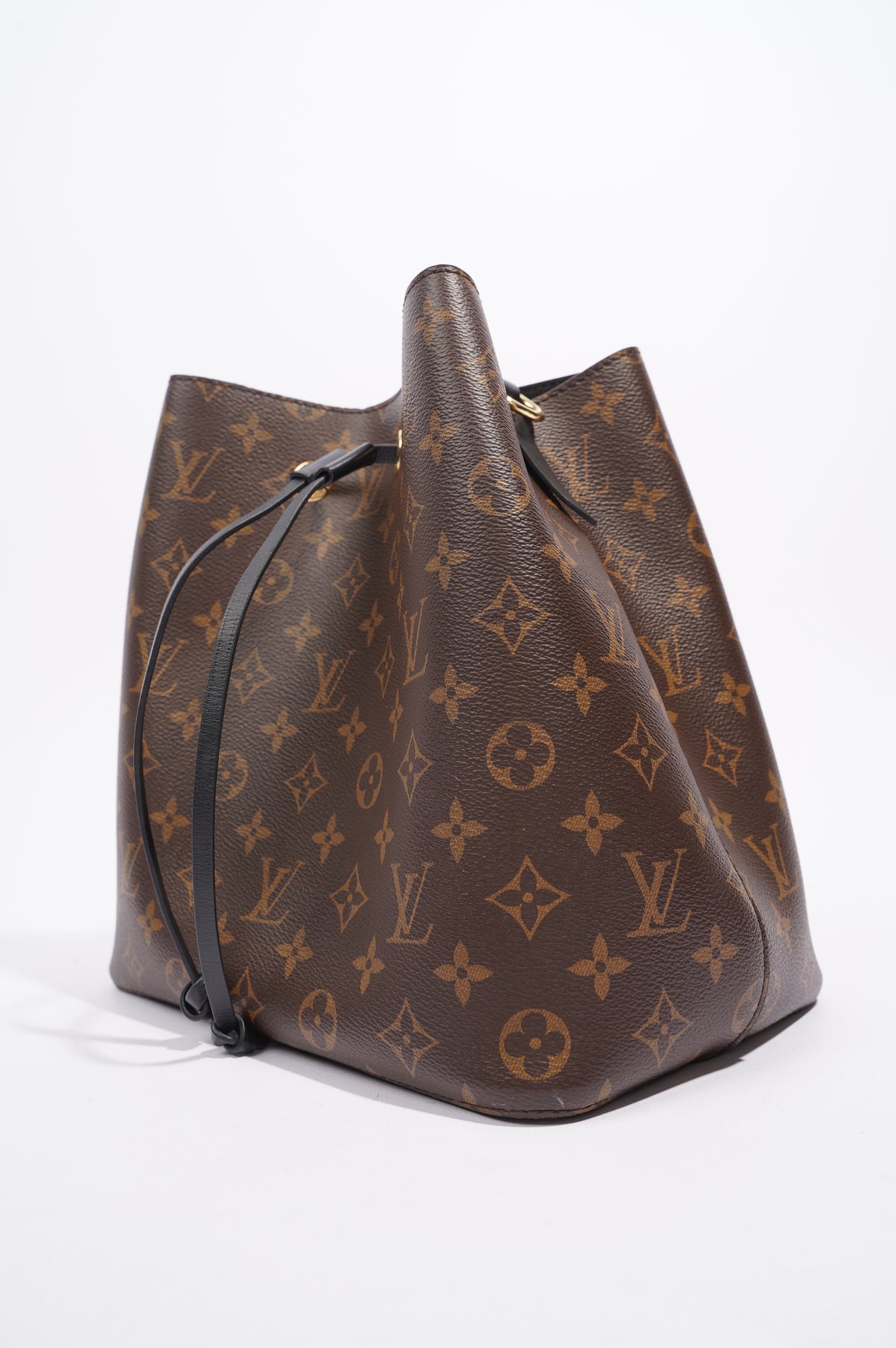 Louis Vuitton Womens Neonoe Monogram – Luxe Collective