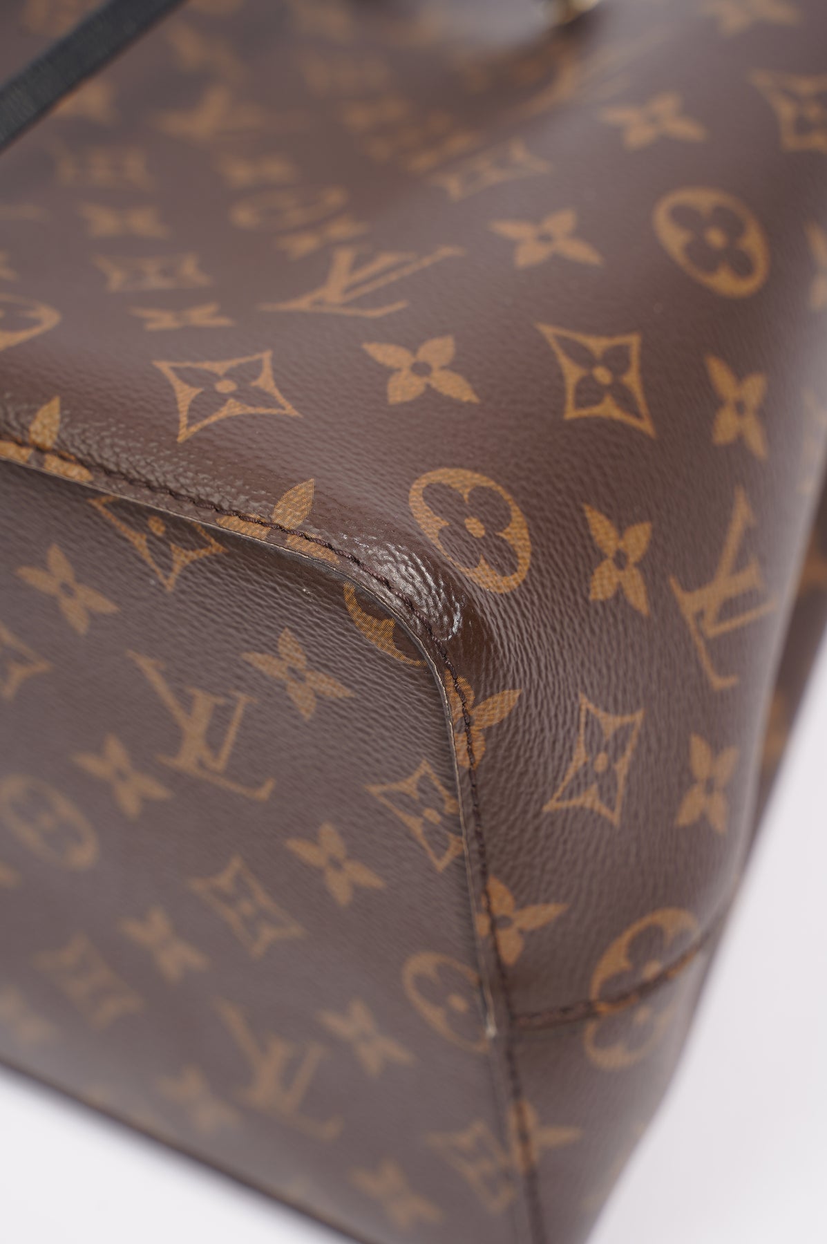 Louis Vuitton Womens Neonoe Monogram – Luxe Collective