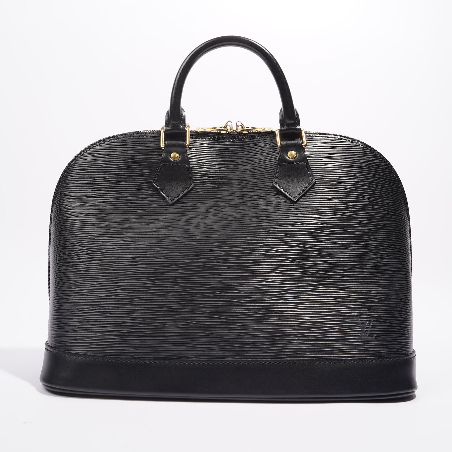 Louis Vuitton 2002 Monogram Alma Horizontal Handbag