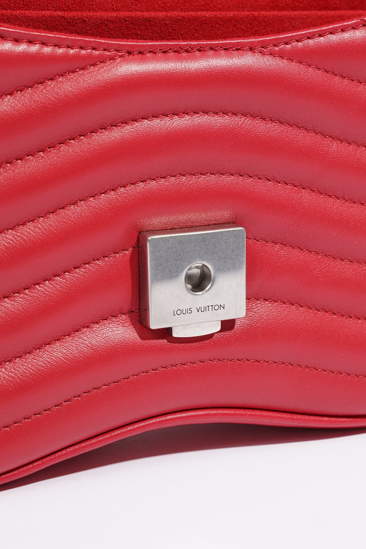 Louis Vuitton New Wave Bag Red Leather – Luxe Collective