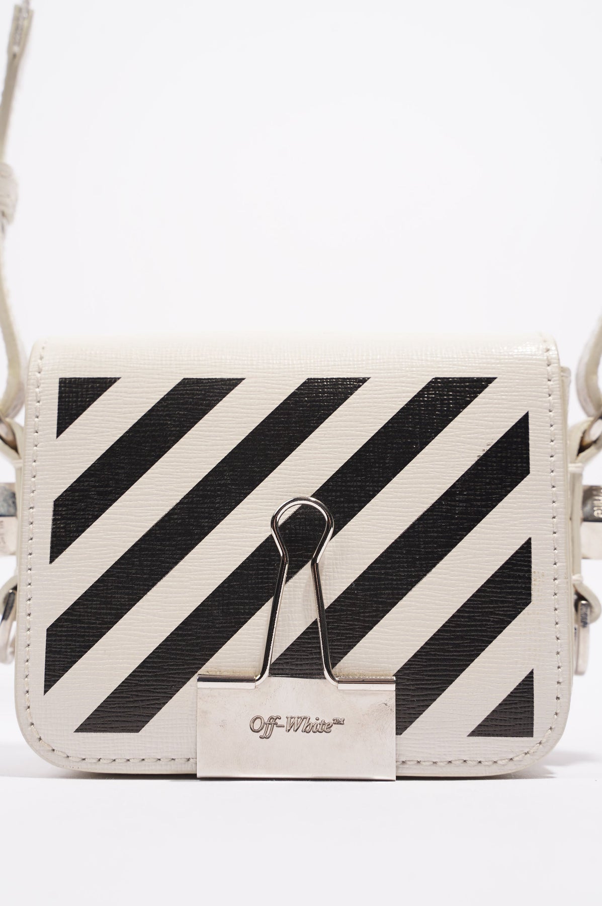 Off white on sale paper clip bag