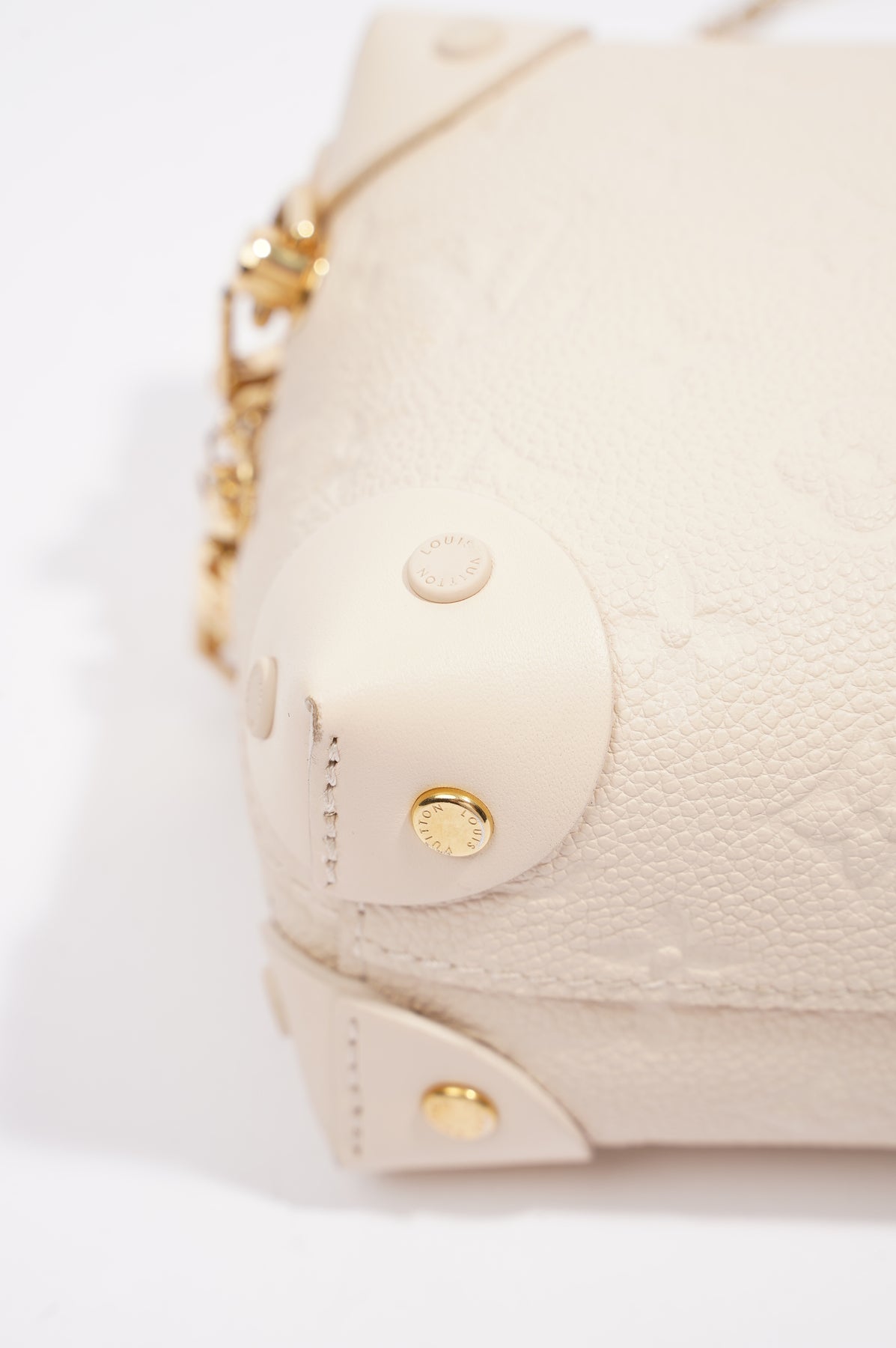 Louis Vuitton Malle Souple Empreinte Embossed White Leather – Luxe  Collective