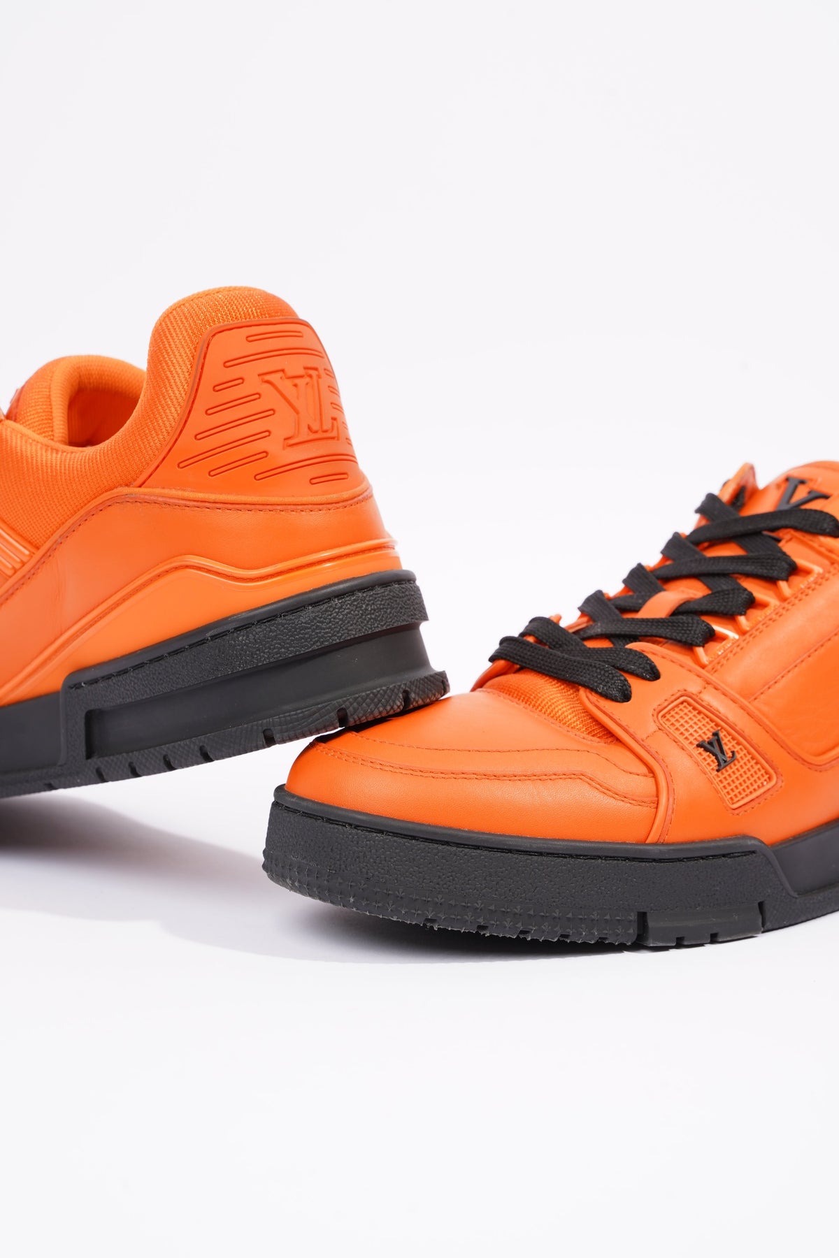 Louis Vuitton Mens Virgil Abloh Sneaker Orange / Black EU 41 / UK 7 – Luxe  Collective