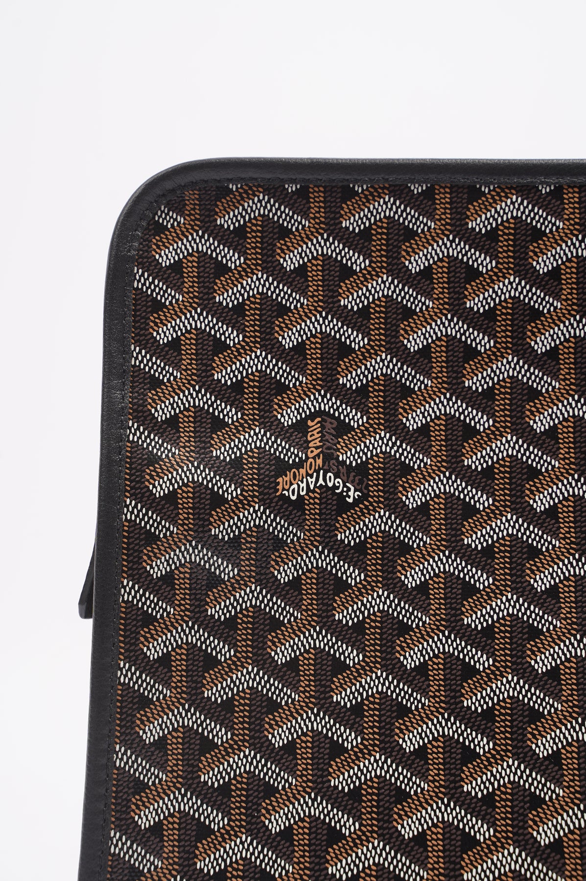 Goyard Senat medium pouch in black/tan color