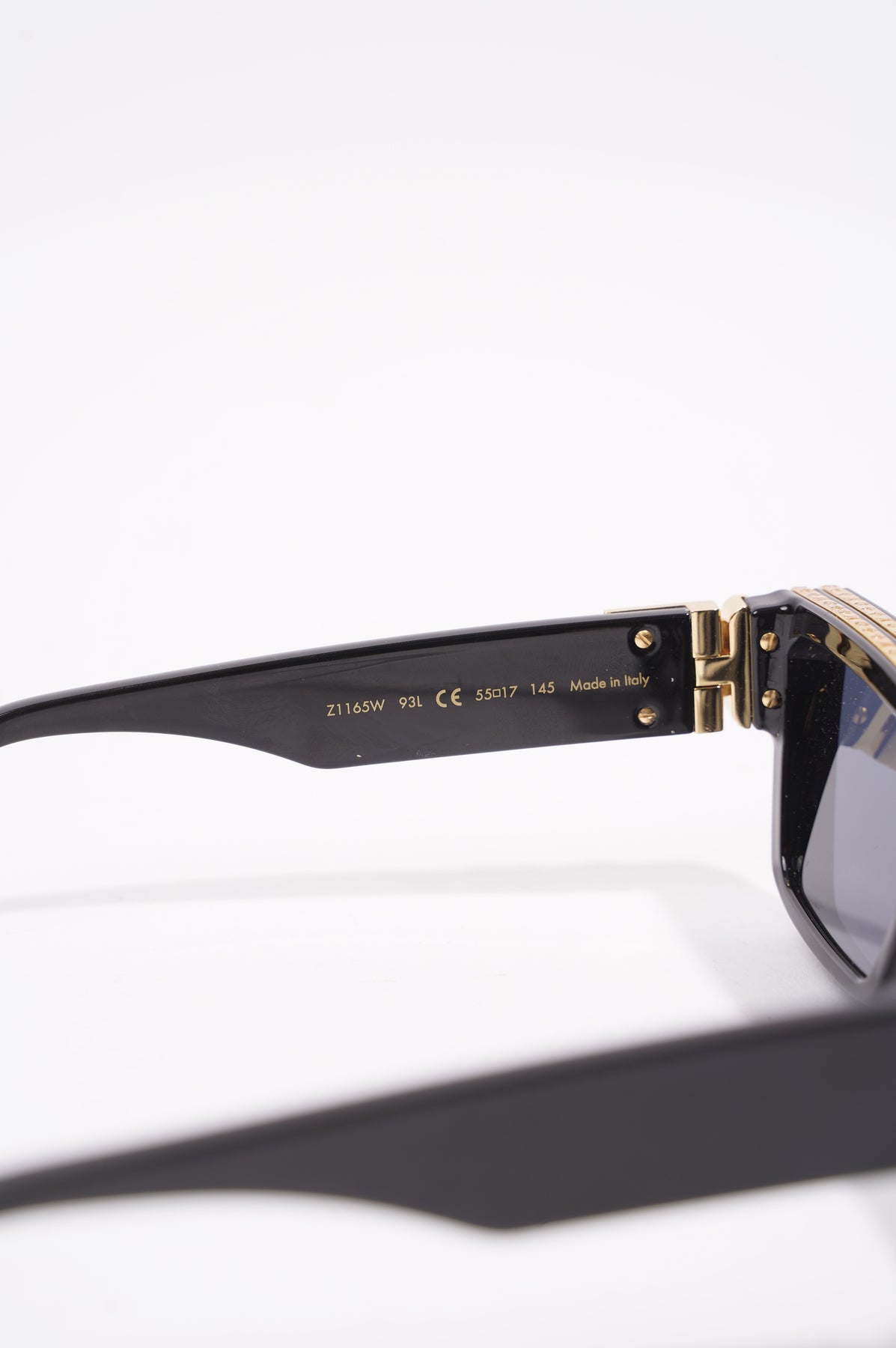 Louis Vuitton 1.1 Millionaires Sunglasses One Size Black Z1165W 93L