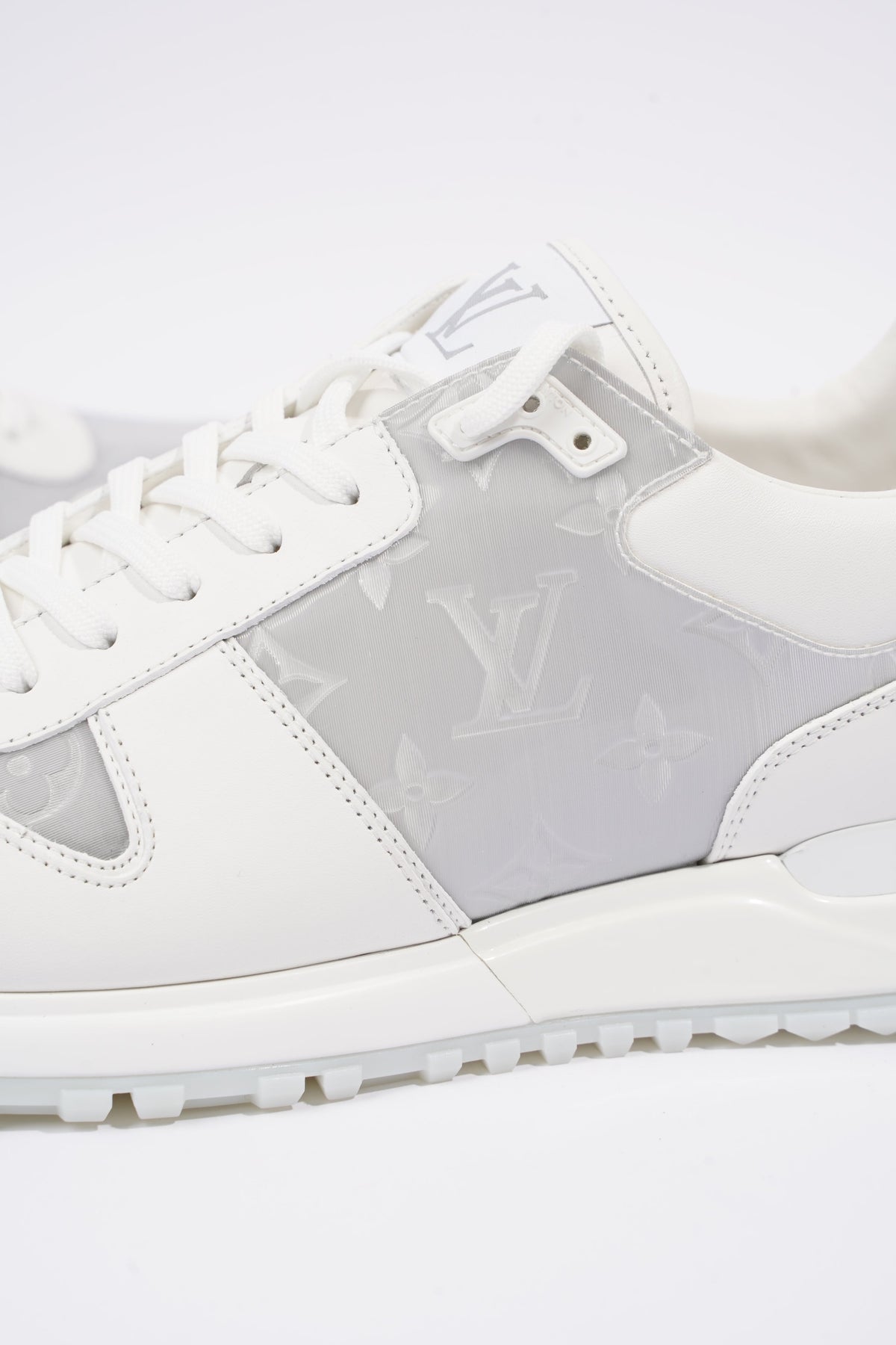 Louis Vuitton Trainer Sneaker White Iridescent