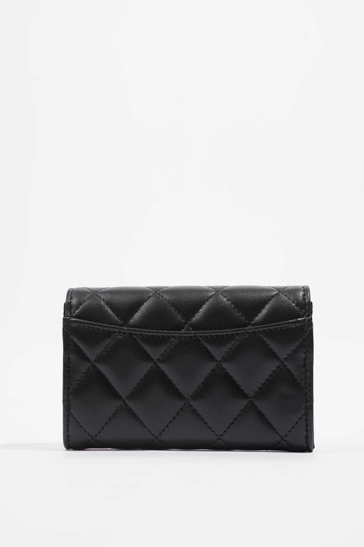 Chanel Womens Lambskin Quilted Flap Card Holder Black Leather – Luxe  Collective