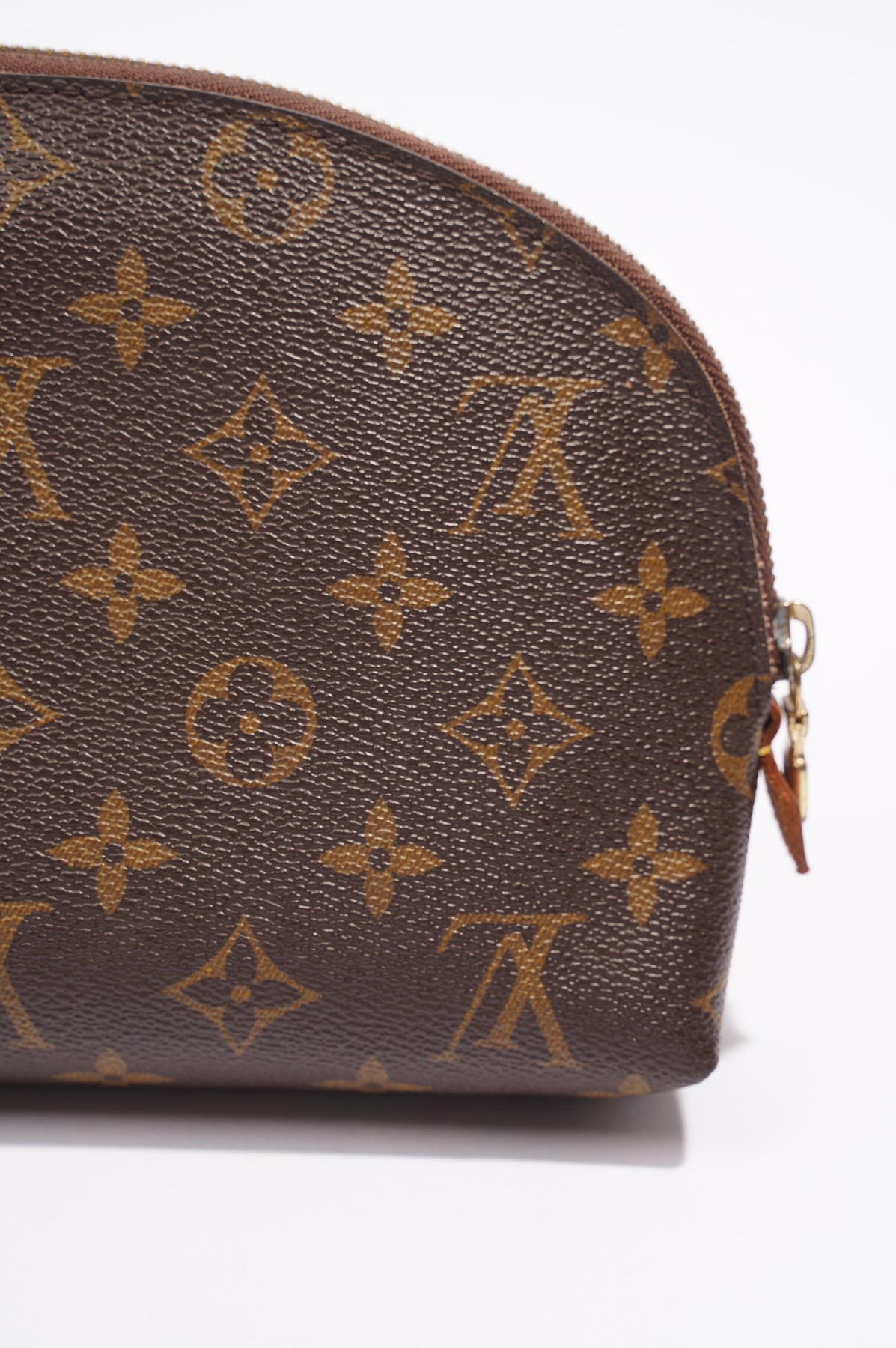 Louis Vuitton Womens Cosmetic Pouch Monogram Canvas PM – Luxe Collective