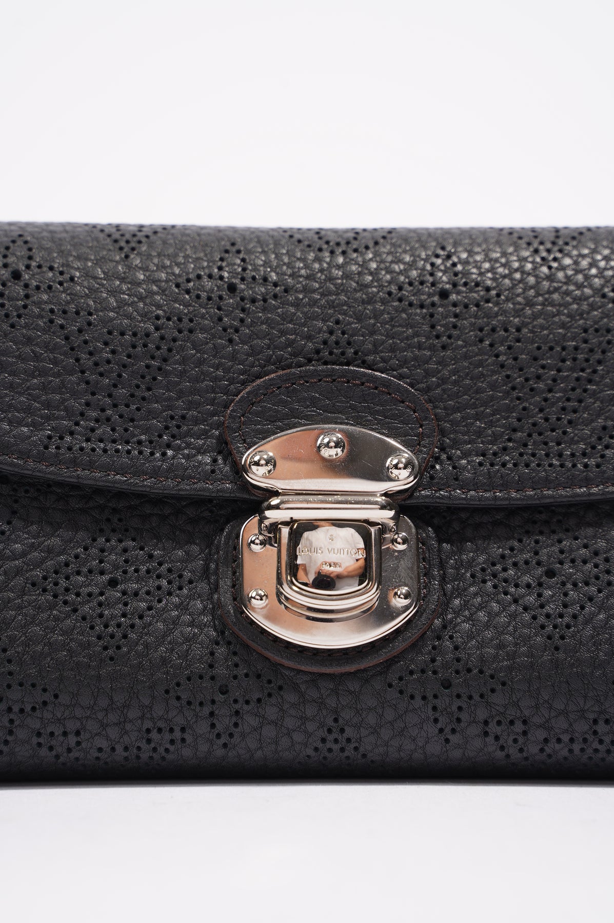 Louis Vuitton Black Monogram Mahina Leather Amelia Wallet