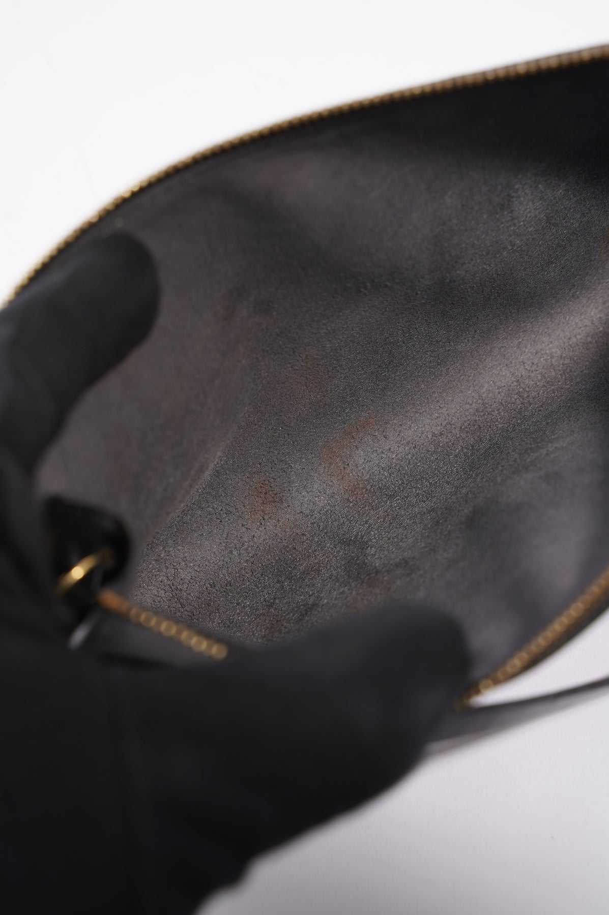 Monogram - Pochette - Accessoires - Pouch - Vuitton - Louis Vuitton  Matellage Cosmetic Pouch - Louis - M51980 – Louis Vuitton Brea large model  handbag in black epi leather