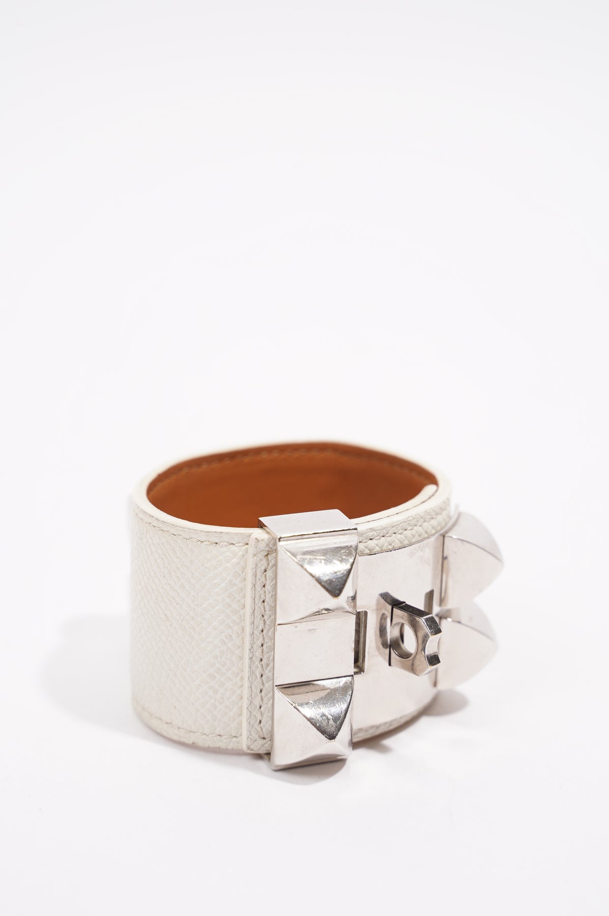 Hermes Womens Collier De Chien Bracelet White Metal / Leather – Luxe  Collective