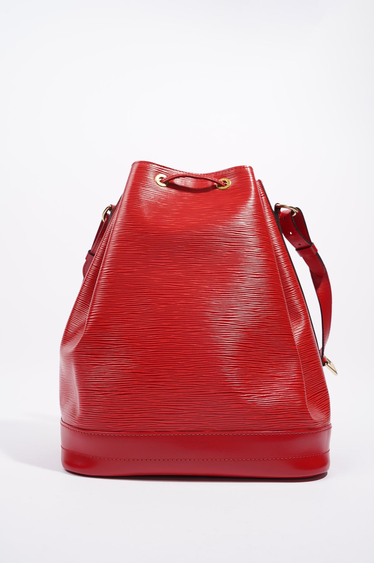 Louis Vuitton Noe Bag Red Epi Leather GM – Luxe Collective