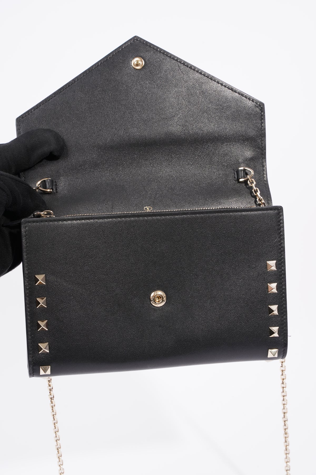 Valentino Womens Rockstud Envelope Wallet on Chain Poudre Black