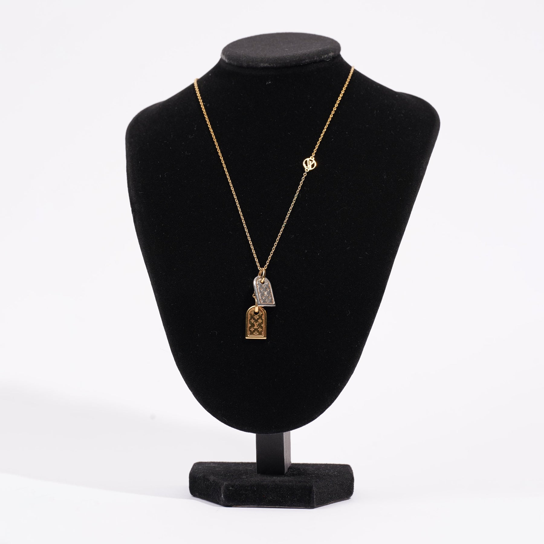 Louis Vuitton Womens Nanogram Necklace Gold / Silver – Luxe Collective