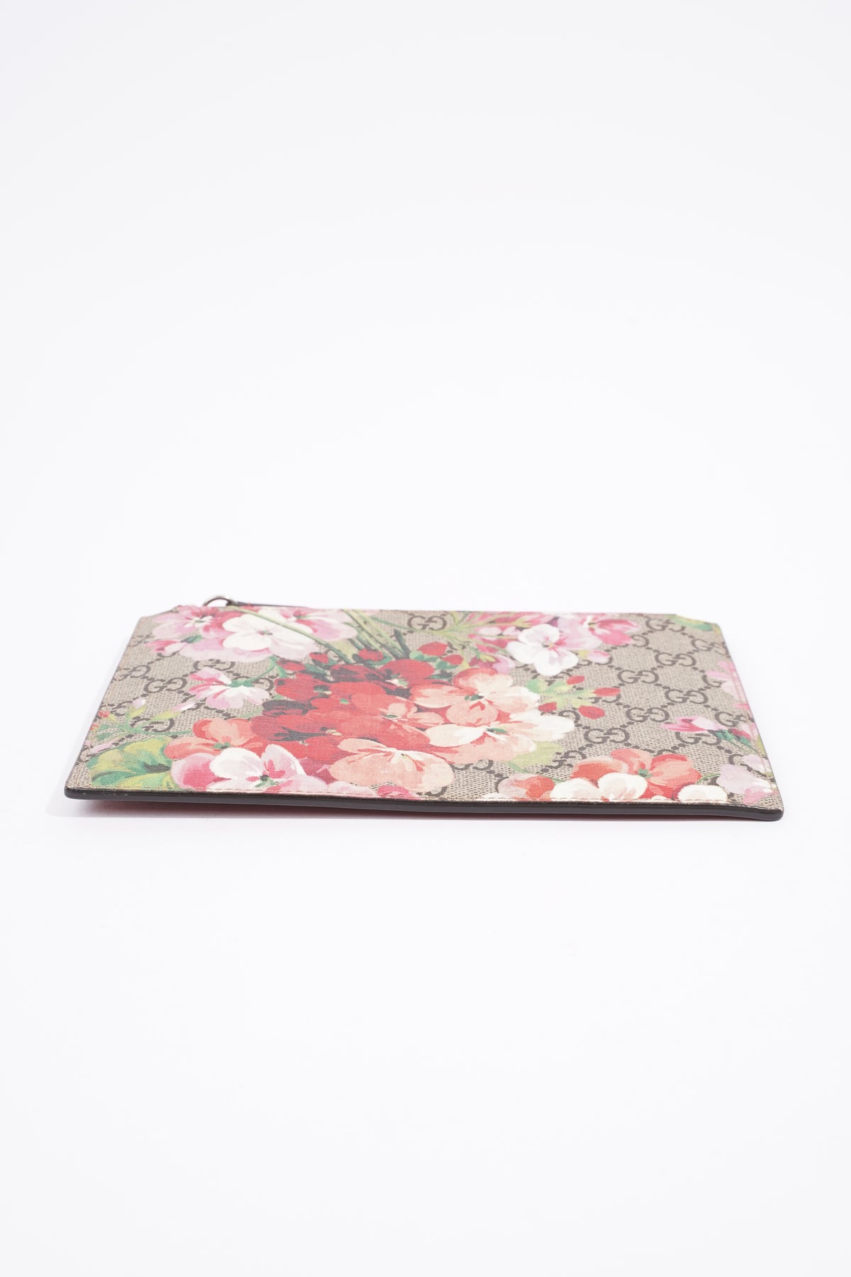 Gucci Bloom Zip Pouch Supreme / Flowers Canvas – Luxe Collective