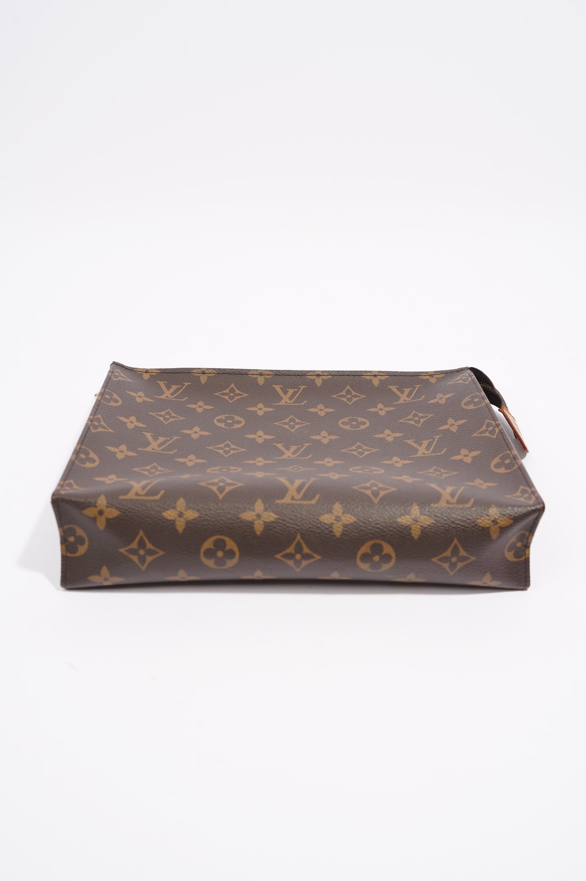 Louis Vuitton Womens Toiletry Pouch 26 Monogram Canvas – Luxe Collective