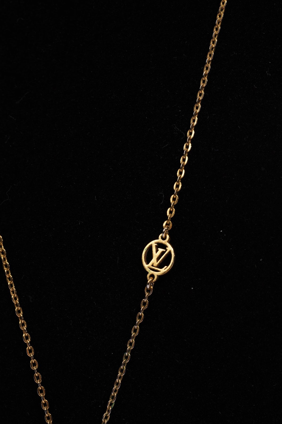 Nanogram necklace Louis Vuitton Gold in Gold plated - 31088339