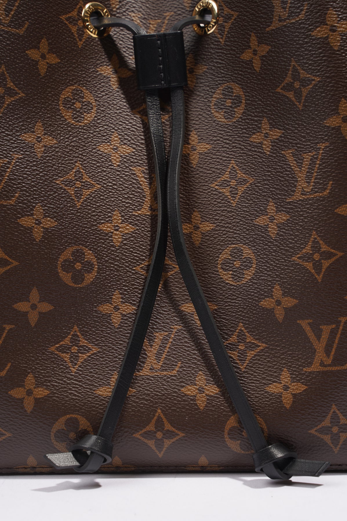 Louis Vuitton NeoNoe Monogram Safran in Canvas with Brass - US