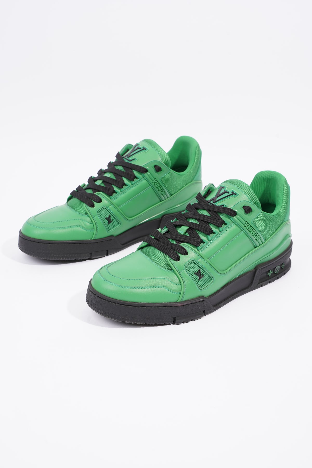 Louis Vuitton Mens Virgil Abloh Sneaker Green / Black EU 41 / UK 7 – Luxe  Collective