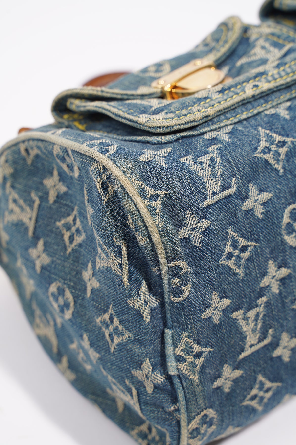 💯 Authentic Louis Vuitton Denim Neo Speedy in Gorgeous pre-owned cond