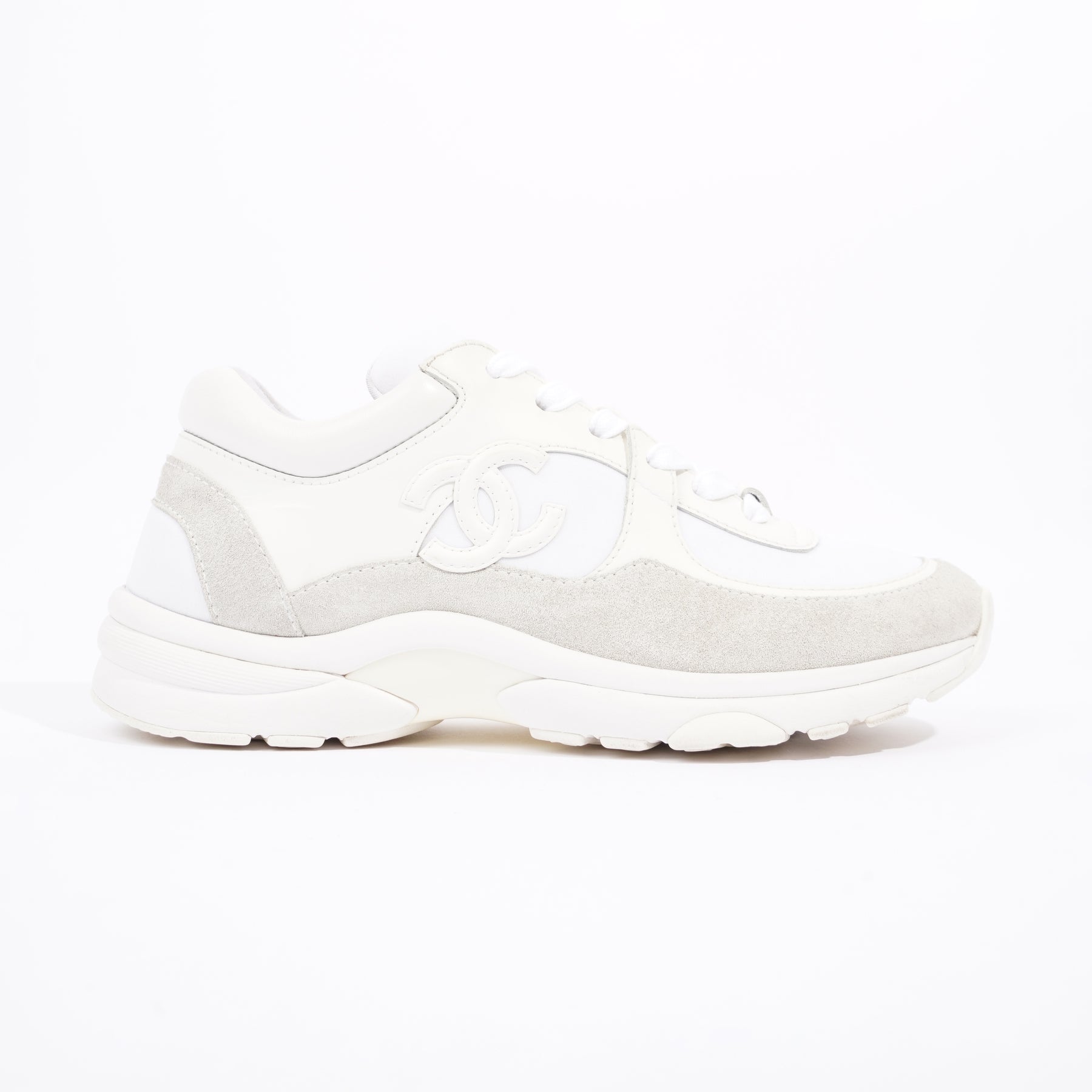 Chanel Womens Logo Runners White EU 35.5 / UK 2.5 – Luxe Collective