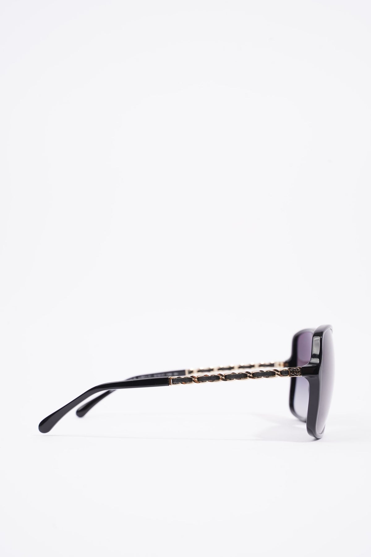 Chanel: Authentic Sunglasses Model # 5210 Q Col.1074/s6