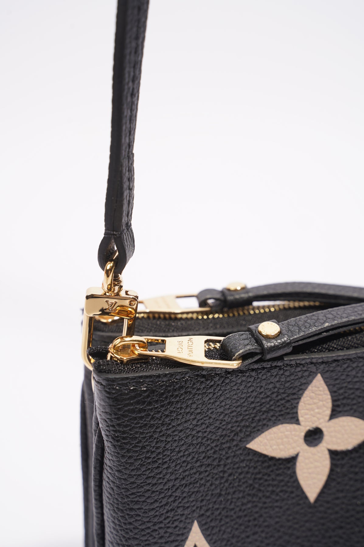 LOUIS VUITTON Cream Empreinte Double Zip Pochette Chain Bag – Fashion  Reloved