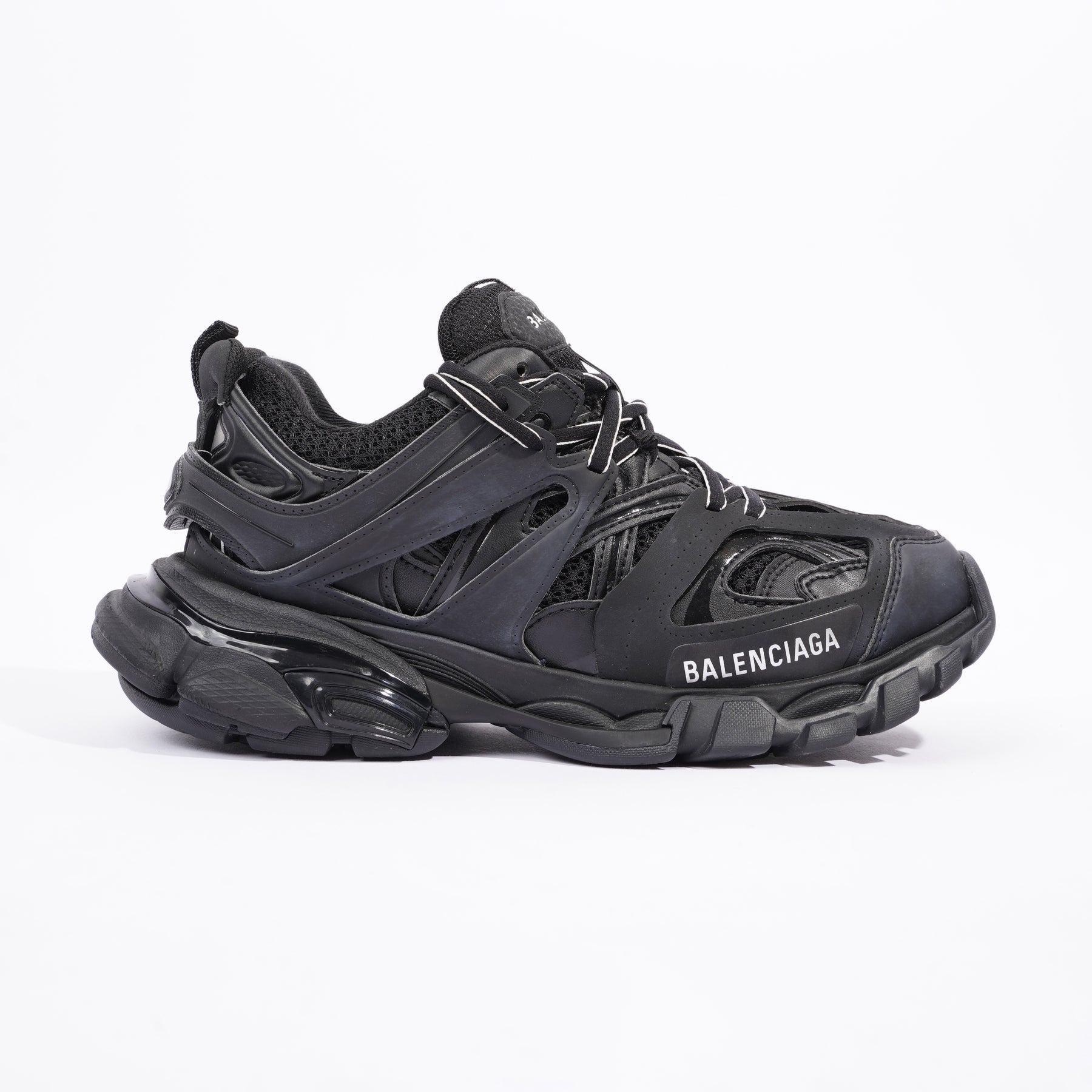 Balenciaga deals track 37