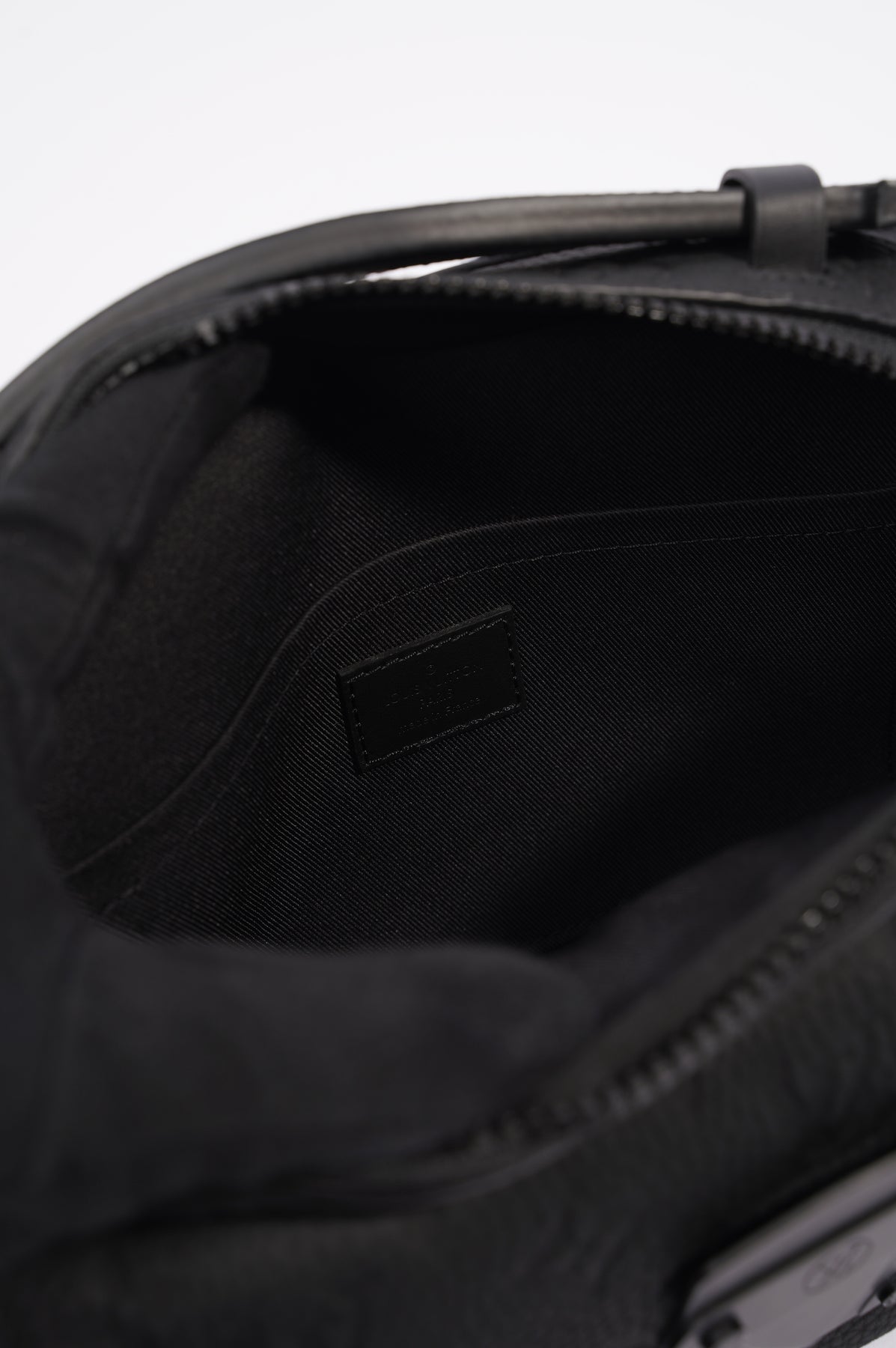 S-Lock Slingbag - Luxury Monogram Taurillon Leather Black