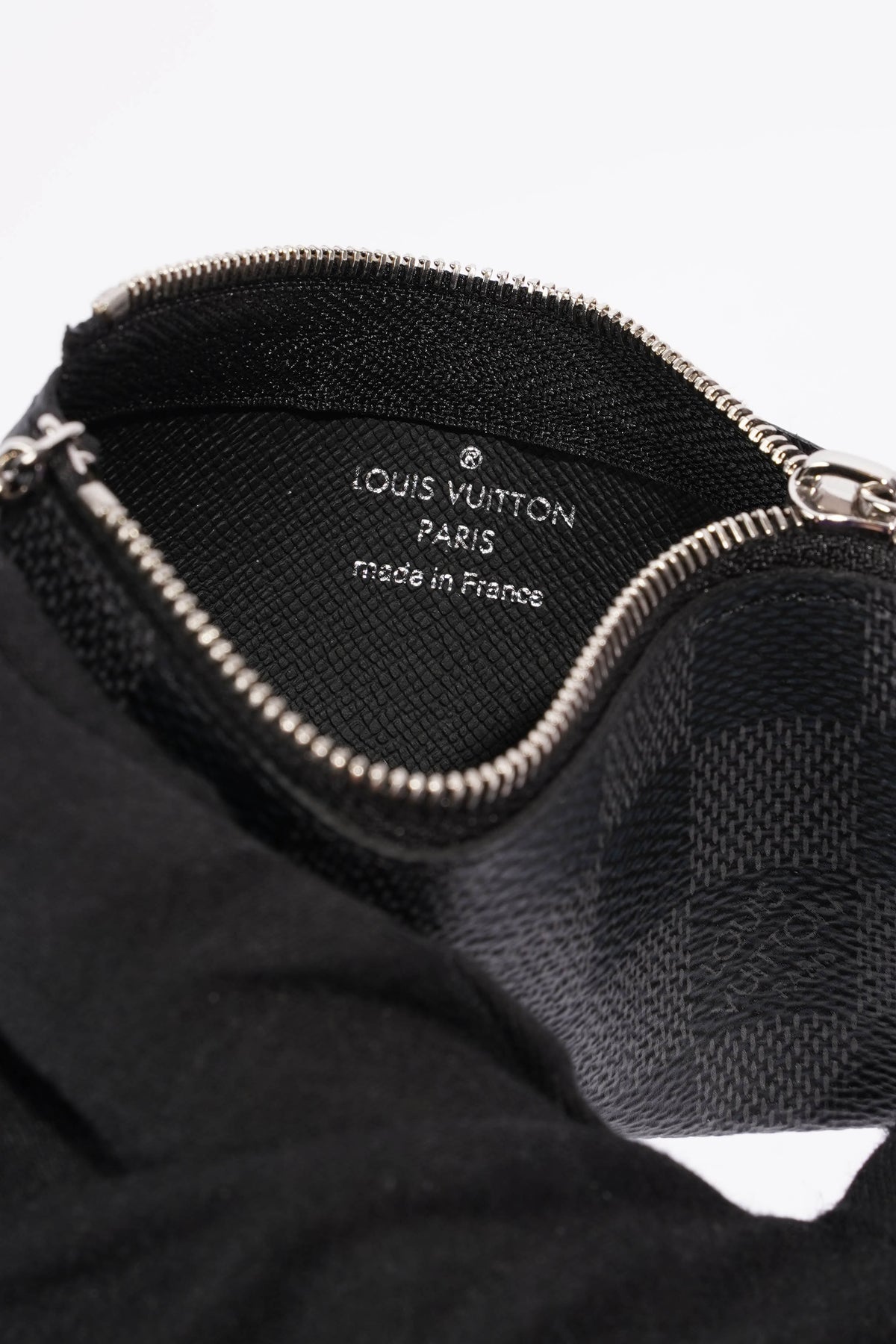 Louis Vuitton Men's Damier Graphite Key Pouch 