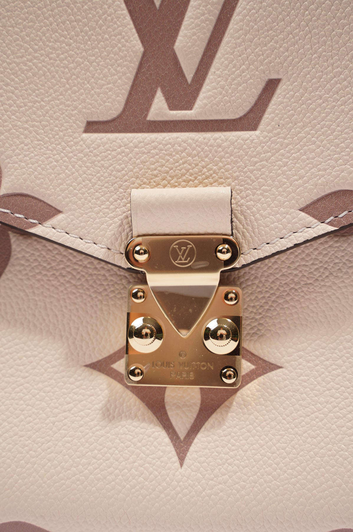Louis Vuitton Womens Pochette Metis Bi Colour Monogram – Luxe