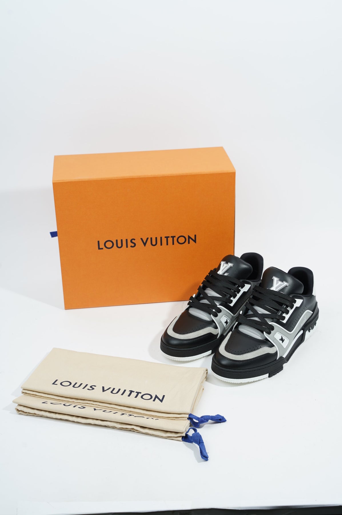 Louis Vuitton Paper -  UK