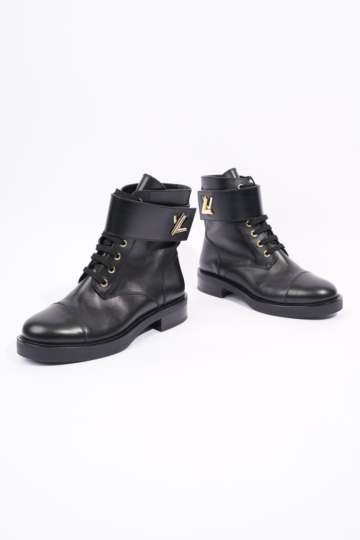 Louis Vuitton - No Doubt! Monogram Vernis Leather Sandals Amarante 40