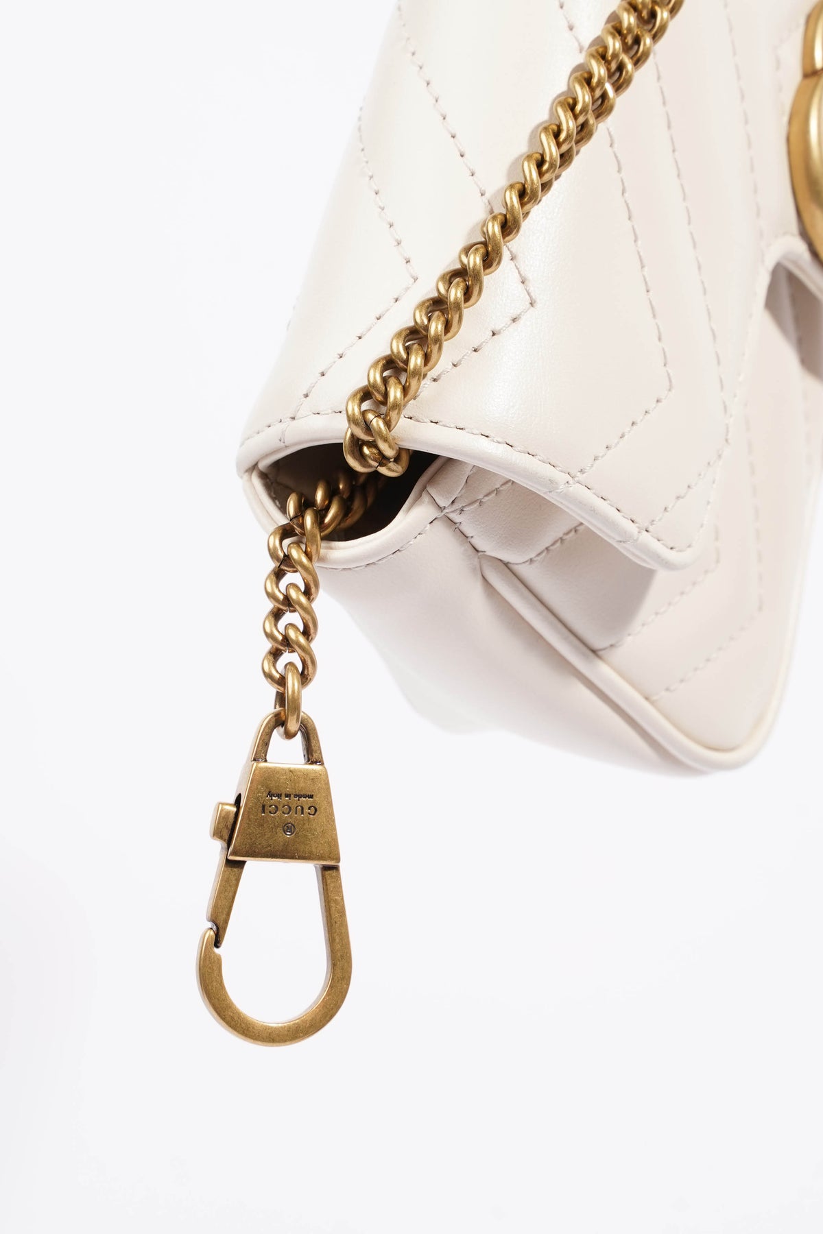 GG Marmont super mini bag in white leather