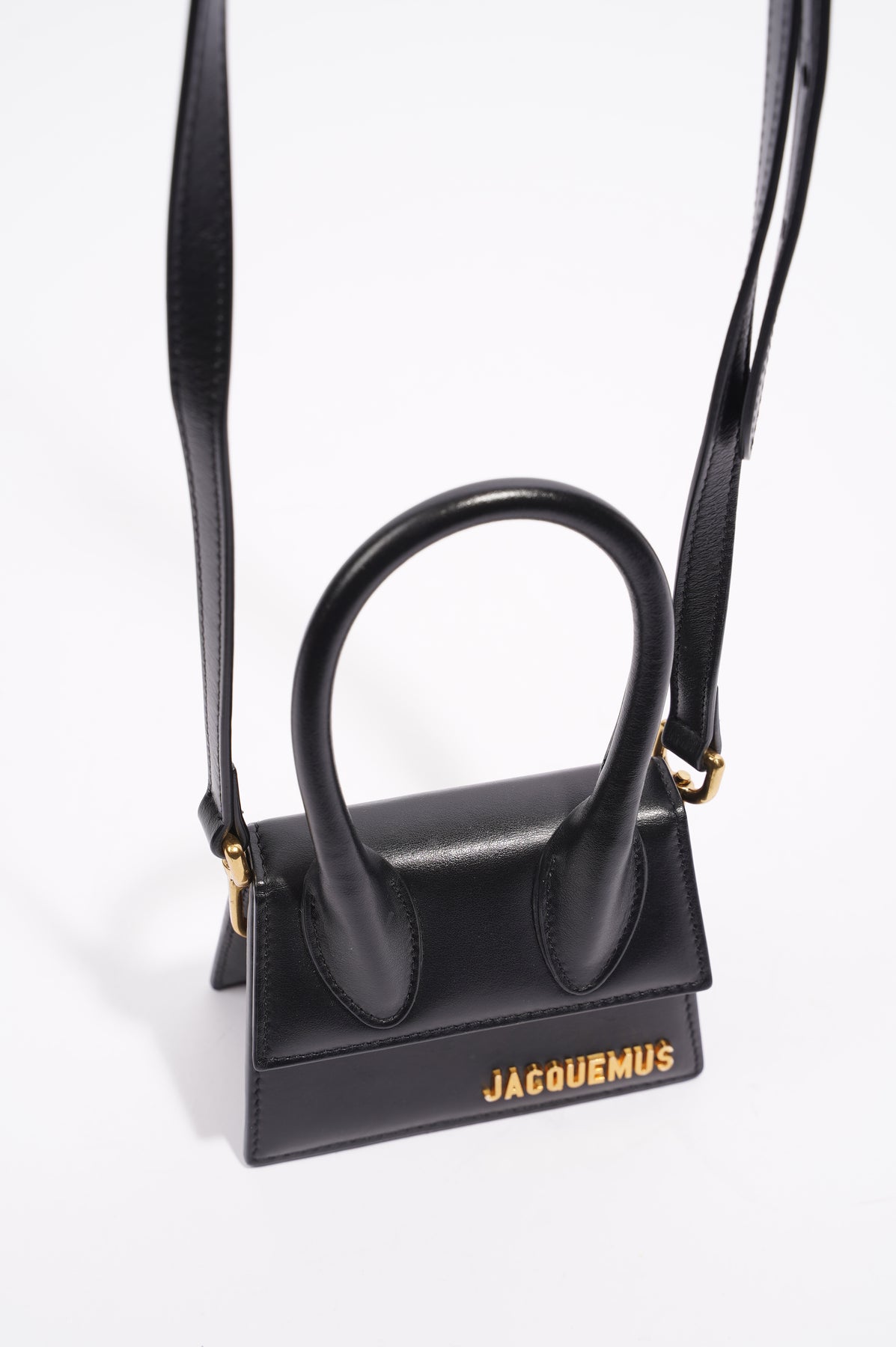 Jacquemus Womens Le Chiquito Black – Luxe Collective