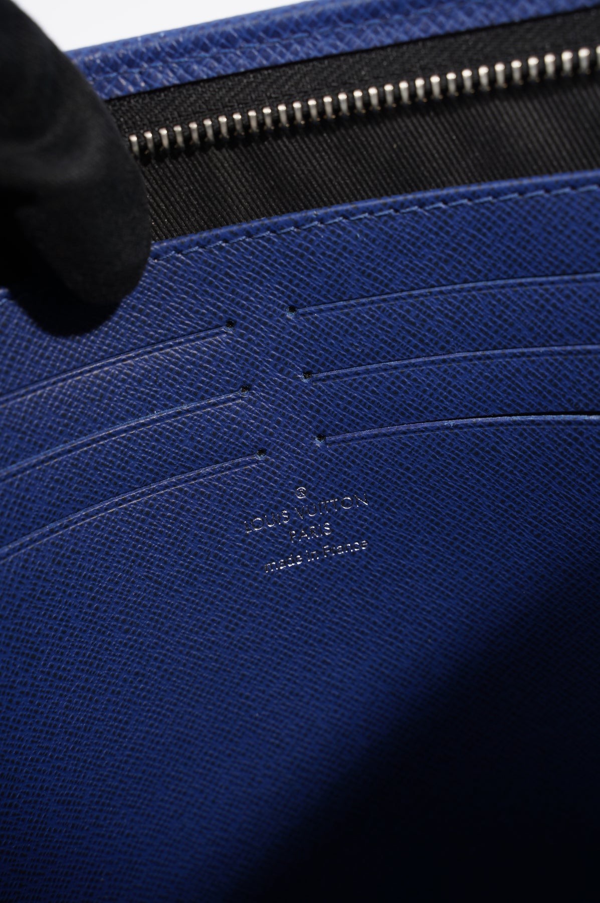 Louis Vuitton LV pochette voyage Blue ref.240964 - Joli Closet
