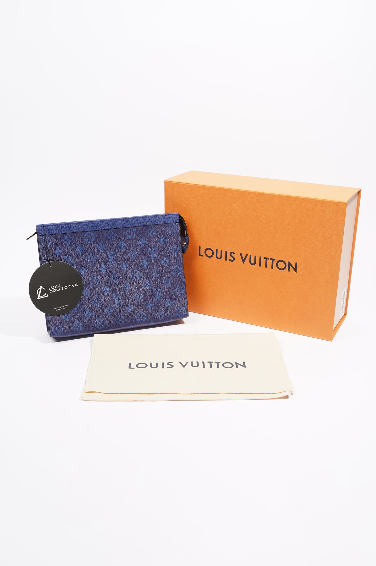 Louis Vuitton LV Pochette Voyage MM Blue Leather ref.270353 - Joli Closet