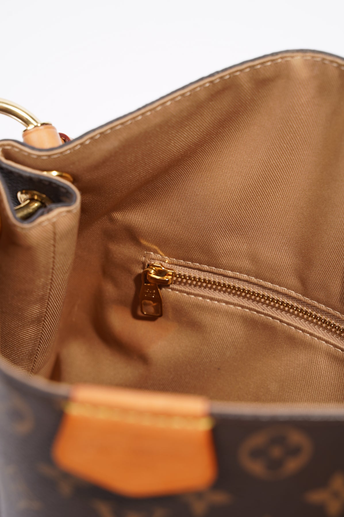 Louis Vuitton 2020 Monogram Graceful PM - Brown Shoulder Bags