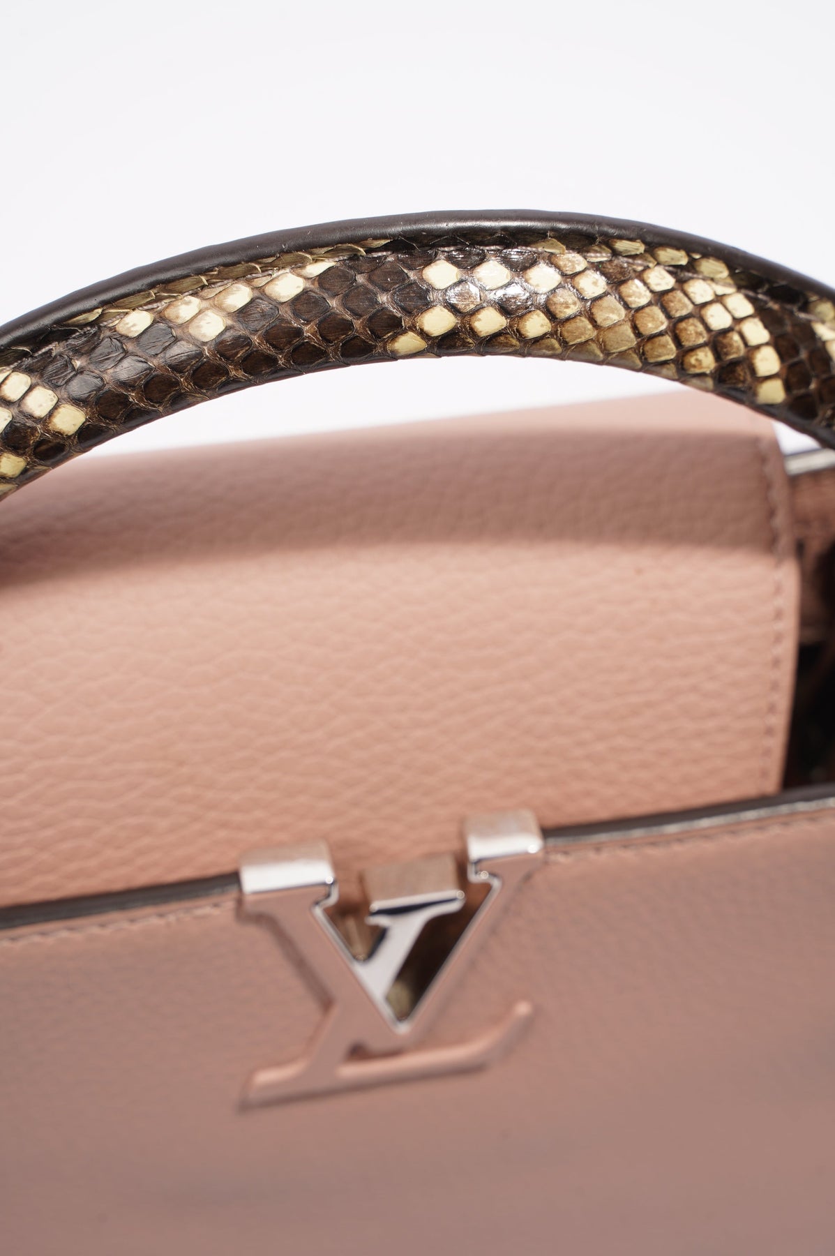 Louis Vuitton Capucines Pink Leather ref.781819 - Joli Closet