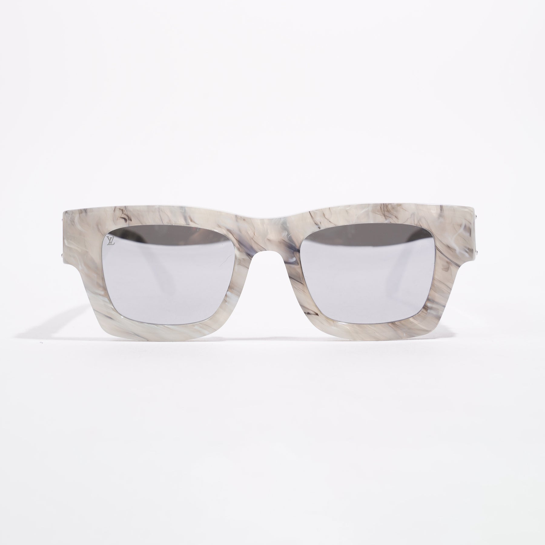 Louis Vuitton Mens Charleston Sunglasses White / Silver 145 – Luxe  Collective
